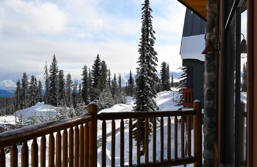 Snow Pine Estates Ski Chalet | Toka Pines at Big White