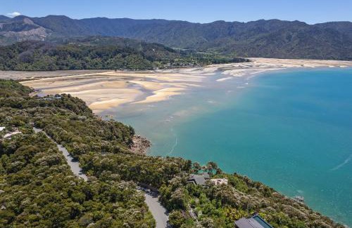Ngaio Bay Villa | Tokongawa Retreat