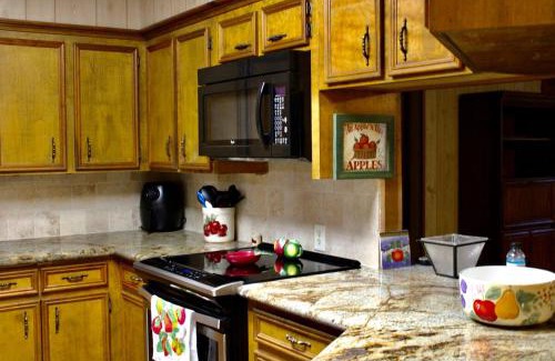 Hemphill House | Toledo Bend Home 1