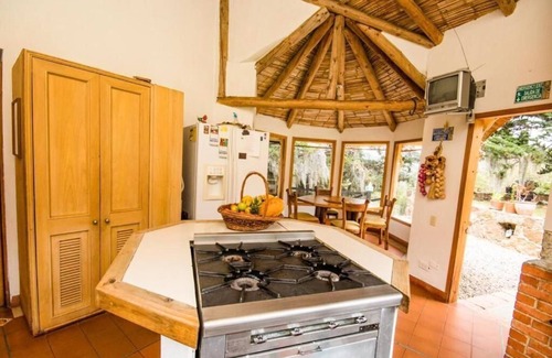 Ubate Ski Chalet | Toledo Room Chalet Campestre