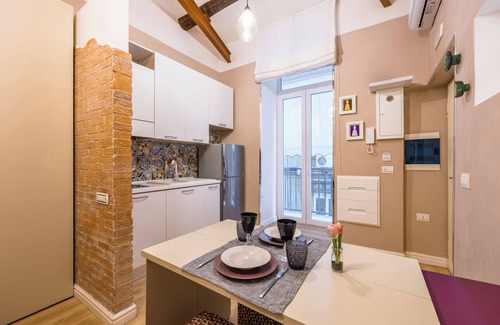 Historical Center Apartment | Toledo Warm Renovated Studio