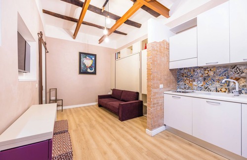 Historical Center Apartment | Toledo Warm Renovated Studio