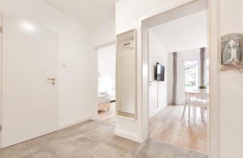 Heiligenhaus Apartment | Tolstov Apartments - Monteurwohnung - 2 Schlafzimmer - Küche - Waschmaschine - 25 Min zur Messe DUS