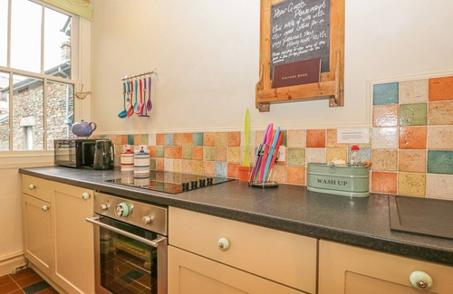 Ambleside Cottage | Tom Heights