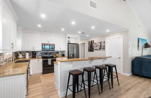 Bonita Springs House | Tommy Bahama House | 3-Bedroom Beachfront Retreat