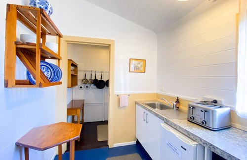 National Park Village Bed & Breakfast | Tongariro Crossing Lodge