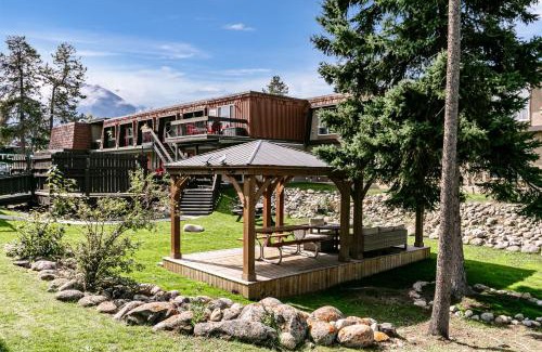 Jasper Hotel | Tonquin Inn