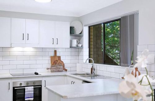Toowong Apartment | Toowong Village Tranquility - A Slice of Brisbane