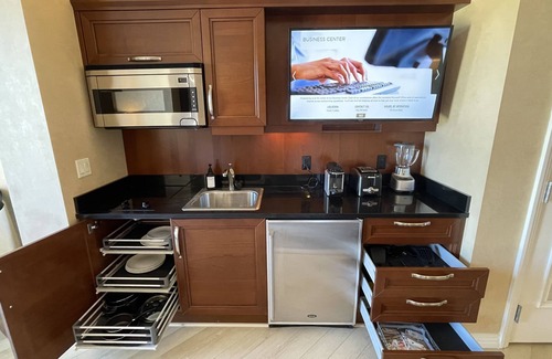 Las Vegas Apartment | ❤️TOP 38 FLOOR PENTHOUSE⭐️EPIC BALCONY STRIPVIEW,🏈NO RSRT $