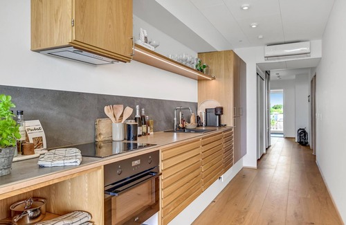 Kerteminde Apartment | Top apartment with beautiful location on Kerteminde Bay.
