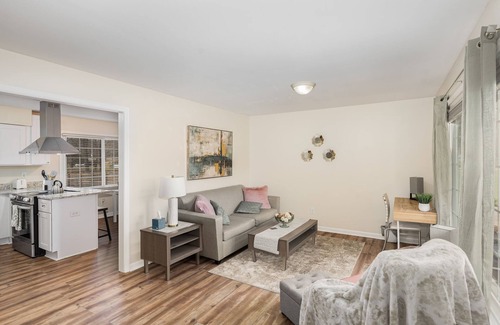 Northeast Raleigh House | Top convenience for Work or Play in Raleigh. Pet friendly 3 bdrm 2 ba
