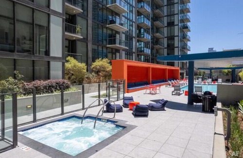 Downtown Los Angeles Apartment | Top Floor 3 Bed 3 Bath Penthouse Living In Luxury