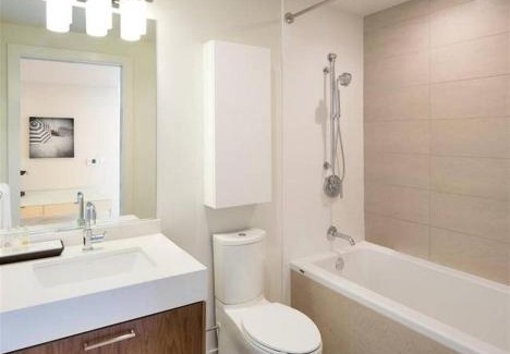 Downtown Los Angeles Apartment | Top Floor 3 Bed 3 Bath Penthouse Living In Luxury