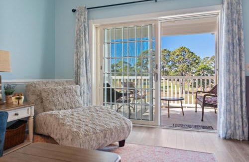 Central Myrtle Beach House | Top Floor 3 Bedroom Condo- Incredible Views of The Golf Course! Magnolia Pointe 301