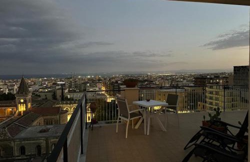 Borgo-Sanzio Apartment | Top Floor Aparthotel Bentivoglio