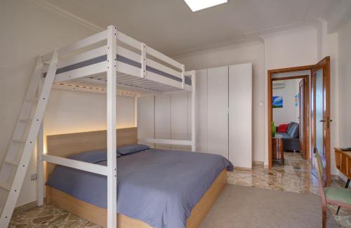 Borgo-Sanzio Apartment | Top Floor Aparthotel Bentivoglio