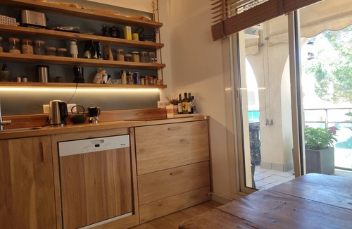 Les Beaux-Arts Apartment | Top floor apartment with pool in a city center park near the Corum