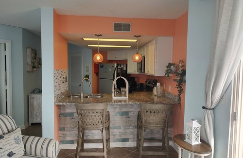 McCutcheon Field Condo | Top floor condo in N. Topsail Beach. Views of the beach & Intracoastal Waterway!