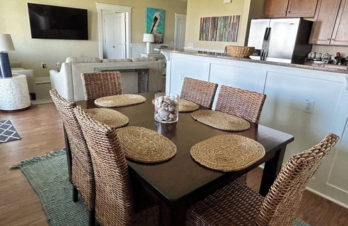 Galveston Condo | Top floor condo looking out at West Bay and the heated Sunset Pool/Lazy River!