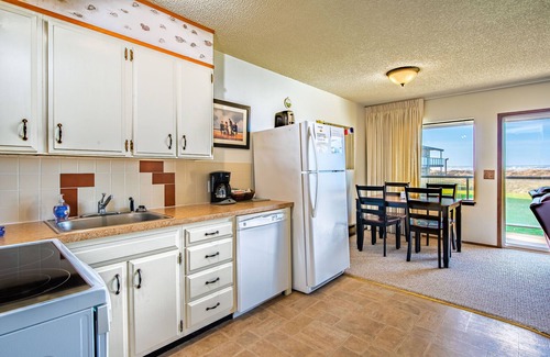 Moclips Condo | Top Floor Condo right on the Beach