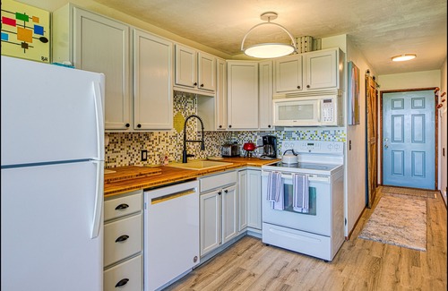 Moclips Condo | Top Floor Condo right on the Beach