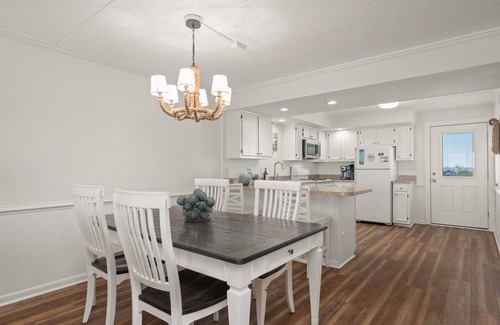 South Nags Head Condo | Top Floor, Direct Oceanfront! PierView Unit 306 Private Oceanfront Balcony!