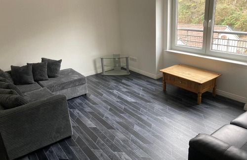 Kirkcaldy Apartment | Top Floor flats by Fife Coastal Walk