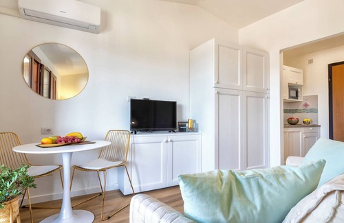 Olbia Apartment | Top floor gulf view apartment