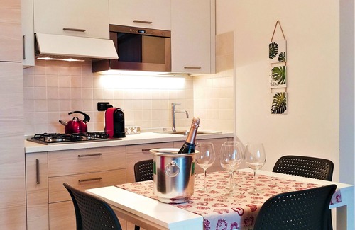 Borgo Roma Apartment | Top floor in the residential complex 'La Quercia'