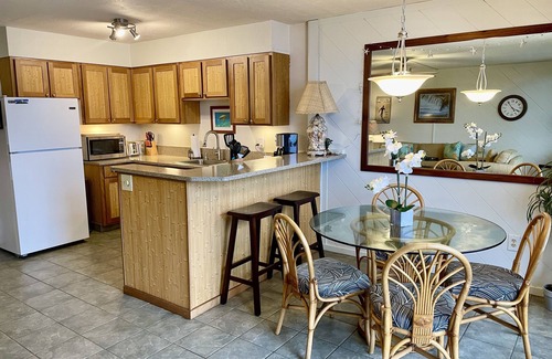 Poipu Condo | Top Floor, Ocean View Condo at Kuhio Shores
