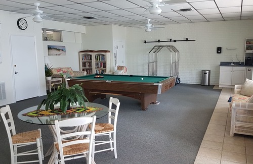Siesta Key Condo | Top Floor Oceanfront View! Fantastic location! Saturday-Saturday only