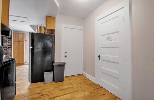 Buffalo Apartment | Top-Floor Two-Bedroom Loft in Superb Buffalo location with WiFi and A/C Options.