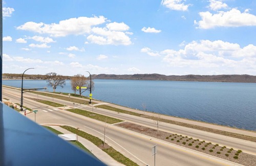 Lake City Condo | Top floor unit with huge patio overlooking Lake Pepin - Unit 302