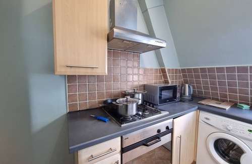 Kennington Apartment | Top Flr 1 Bed Flat near Elephant and Castle- 7EC