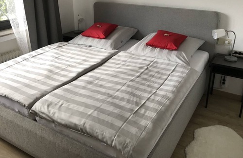 Nideggen Apartment | Top holiday apartment with a view of the castle