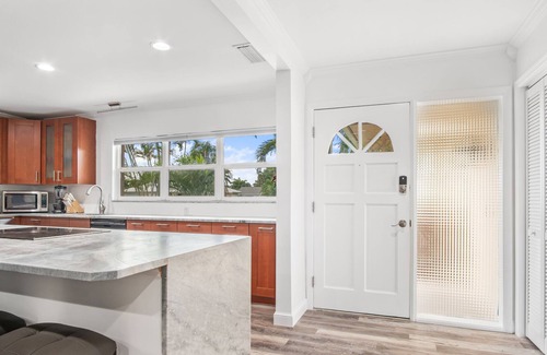 Palm River Estates Villa | {TOP LOCATION} 10 mins away from beach and Mercato / the Coral of Naples