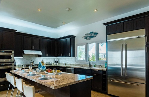 Opal House | Top Location! Private Pool& Rooftop Terrace w/Ocean View!