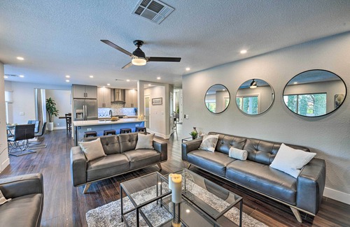 The Section Seven House | Top-Notch Las Vegas Oasis w/Games, Golf & More!