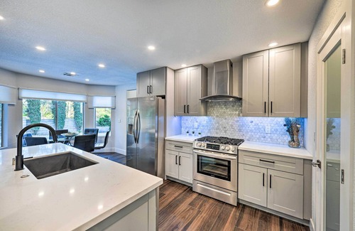 The Section Seven House | Top-Notch Las Vegas Oasis w/Games, Golf & More!