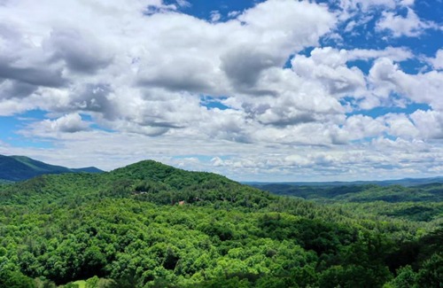 Blue Ridge House | Top of the Ridge Chalet