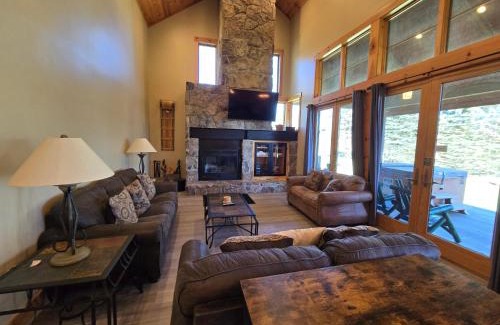 McHenry House | Top of the Slopes