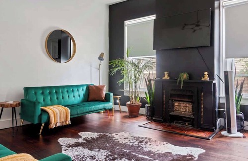 Chillicothe House | Top Rated - Free Parking - PRIME Location - CLEAN