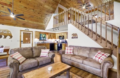 Murphy Cabin | Top Rated Mountain Escape - Ultimate Relaxation & Scenic View