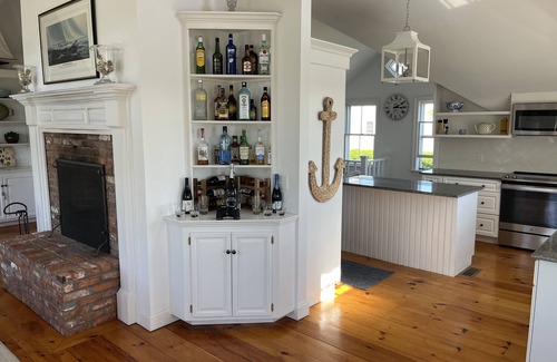 Quidnet House | TOP US Beach is OUR Beach -Spread Out & Listen to the Waves at 5 Star Estate