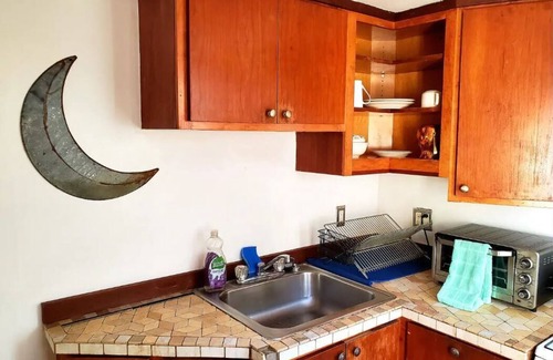 Topanga House | Topanga Creative Suite + Private Trails & Creeks