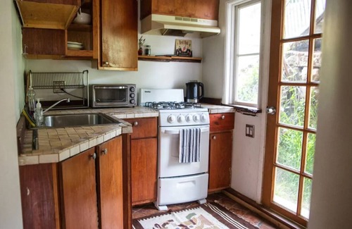 Topanga House | Topanga Creative Suite + Private Trails & Creeks