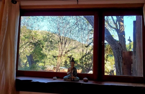 Topanga House | Topanga Creative Suite + Private Trails & Creeks