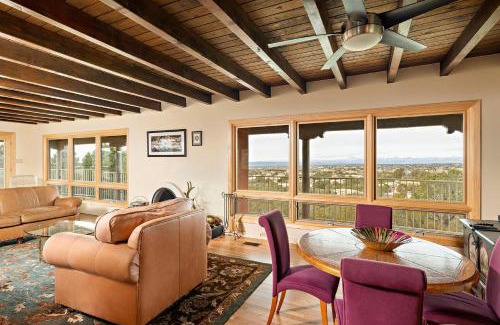 North Hills House | Topaz Mountain