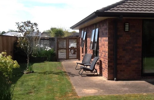 Turangi House | Topia bed and breakfast
