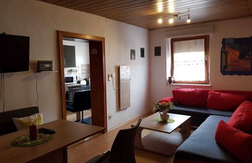 Gangkofen House | Toprenoviertes holiday and guest house with plenty of space for up to 10 guests